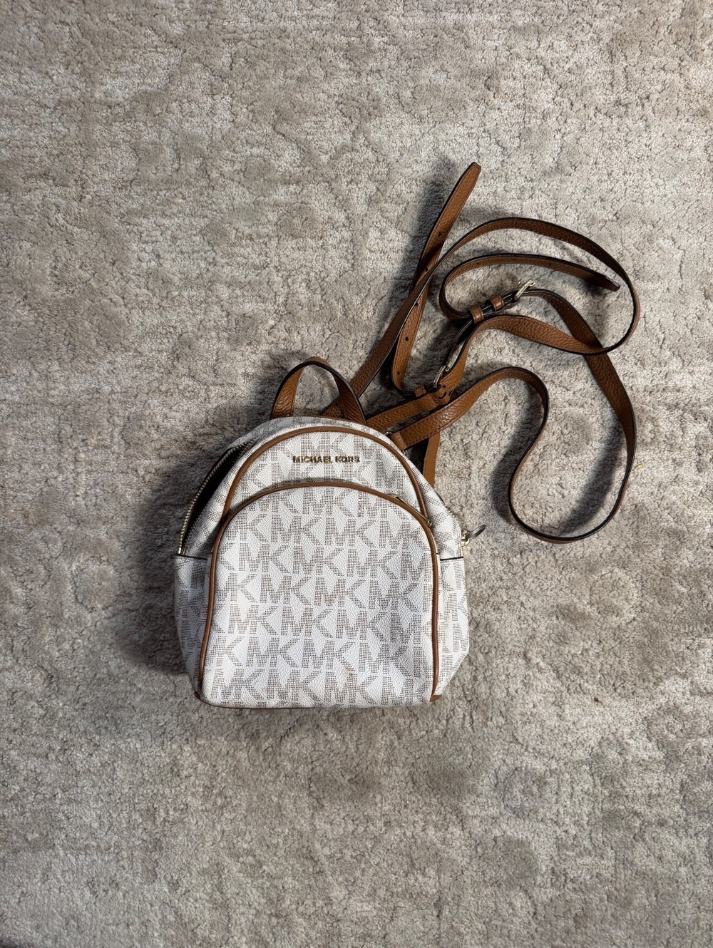 Michael Kors Abbey Mini Backpack Vanilla Acorn MK Signature Logo 35H7GAYB0B